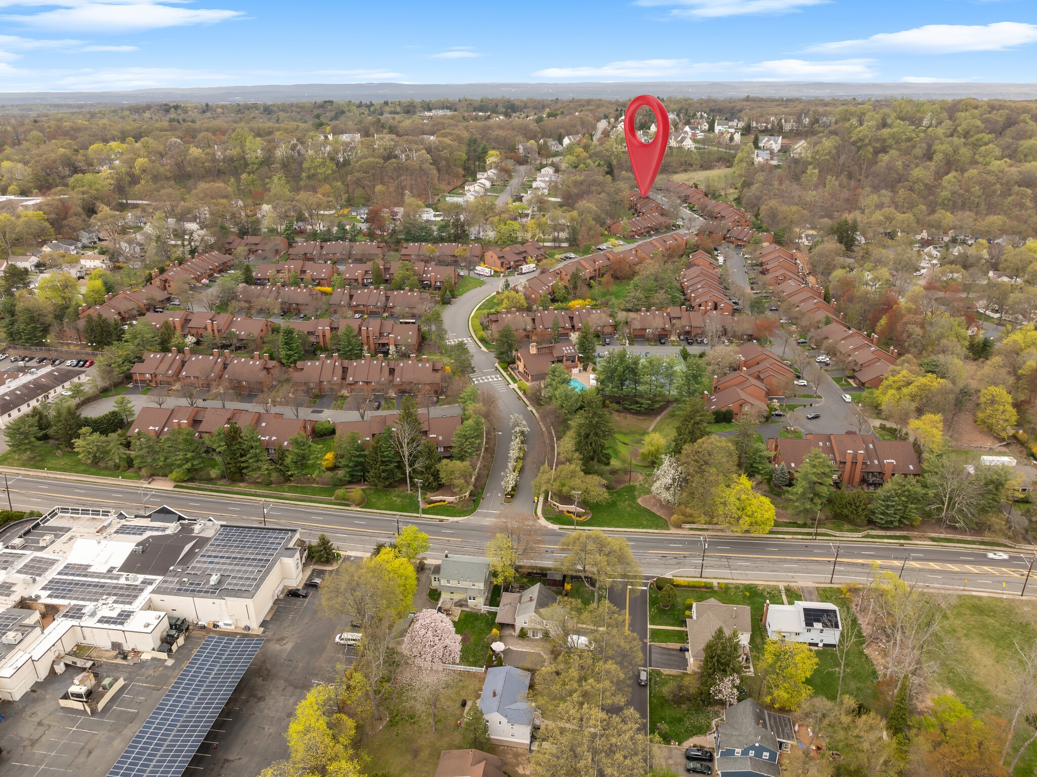 Building Photo - 87 Sullivan Dr