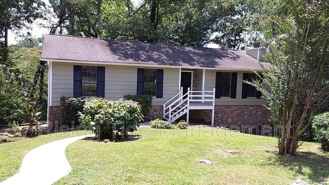 Building Photo - 627 Tambay Dr
