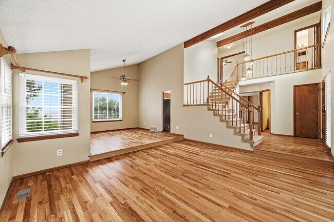 Building Photo - $2,845.95- 4-Bed /3-Bath Gem with Finished Basement and Fenced-in Yard in Colorado Springs!