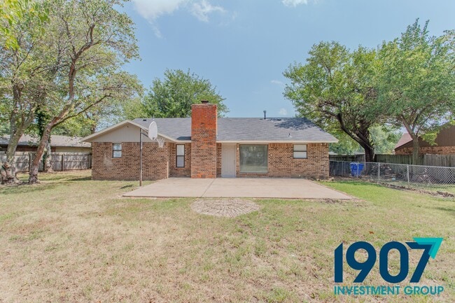 Building Photo - 400 Trinidad Dr