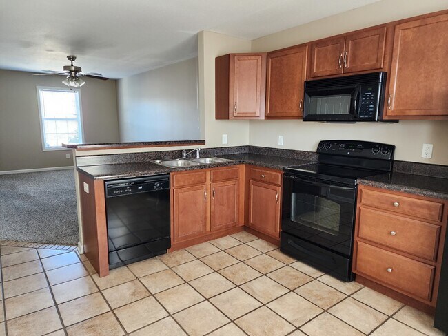 Building Photo - 5E BLACK JACK WAY