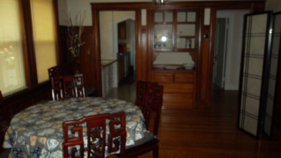 Building Photo - 33 Greycliff Rd