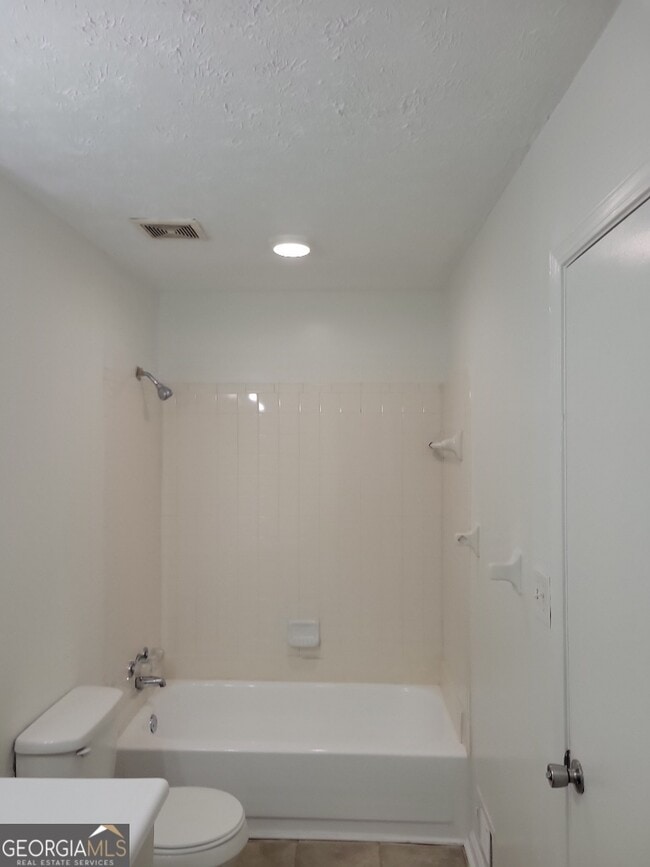 Building Photo - 463 Rock Meadow Dr