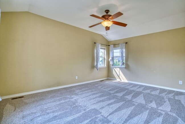 Building Photo - 2370 Windmill Dr