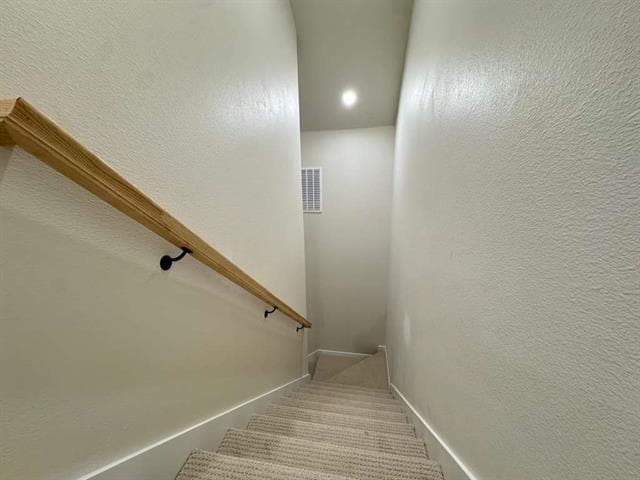 Building Photo - 417 W Dulin St