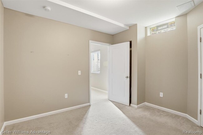 Building Photo - 1625 Emerald Pines Dr