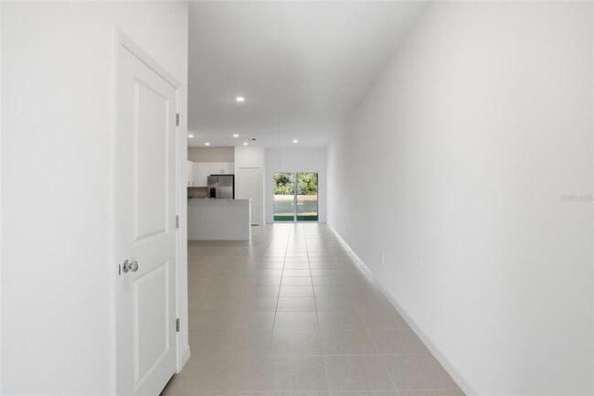 Building Photo - 282 27th St SE