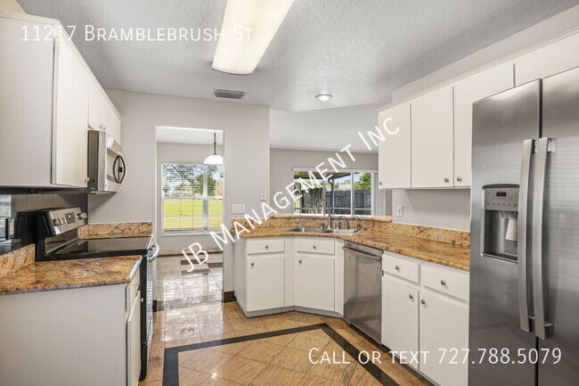 Building Photo - 11217 Bramblebrush St