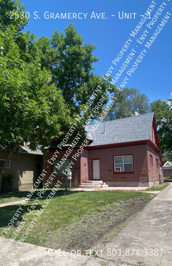 Building Photo - 2530 S Gramercy Ave