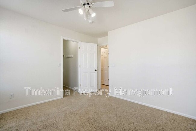 Building Photo - 14480 Tierra Dr