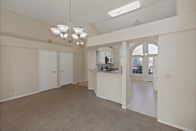 Building Photo - BRIGHT & UPDATED RANCH-STYLE HOME in D-20
