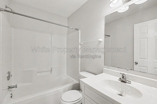 Building Photo - 1716 Starling Ct