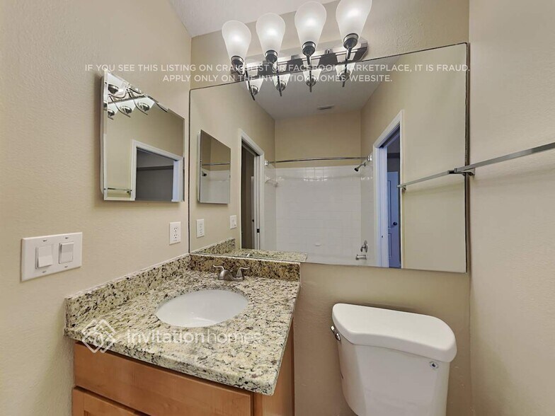 Building Photo - 724 Somerstone Dr