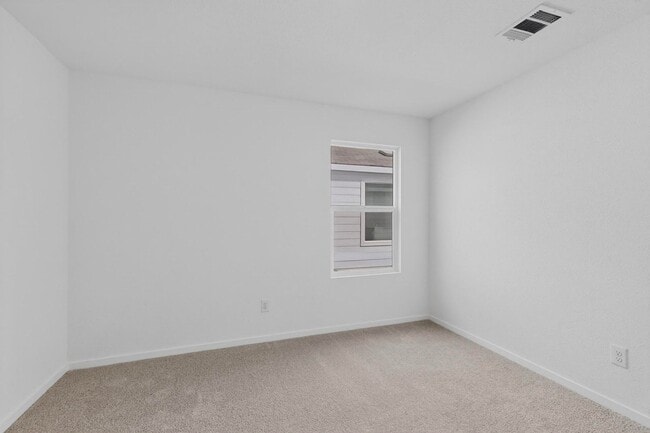 Building Photo - 3 Bedroom, 2 Bath Single-Story Lennar Home in Eastland Community