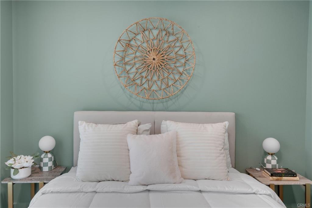 Bedroom 1 - 1123 E Ocean Blvd