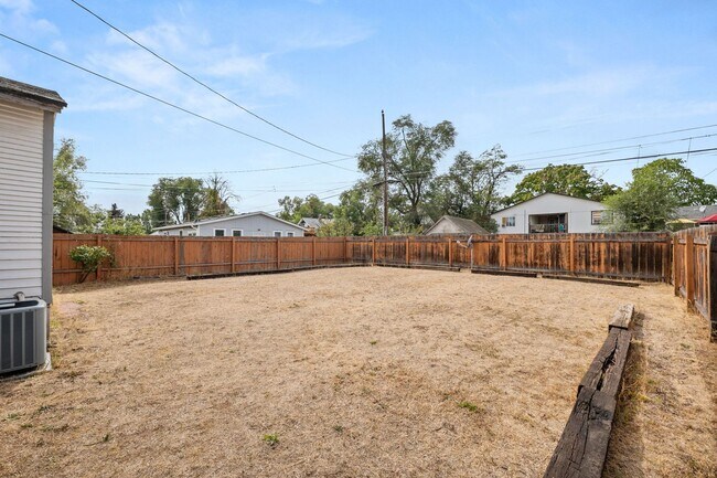 Building Photo - 4917 N Smith St