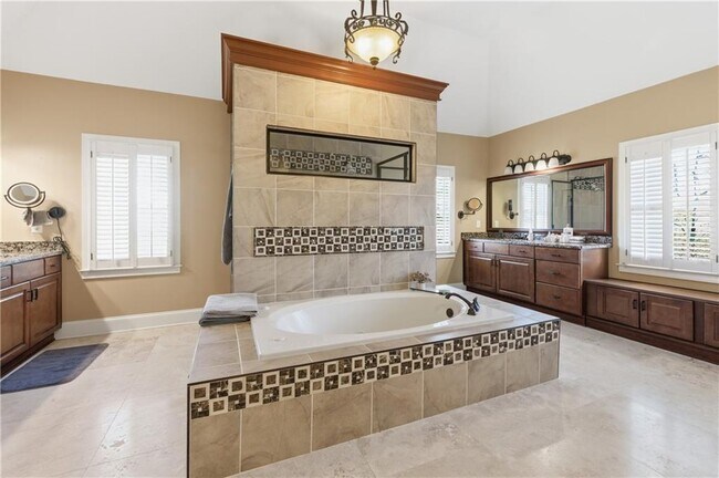 Building Photo - 200 Azalea Cove Ln