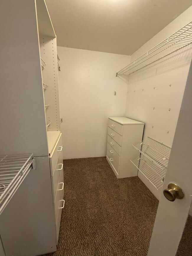 Building Photo - 13500_CORNELL