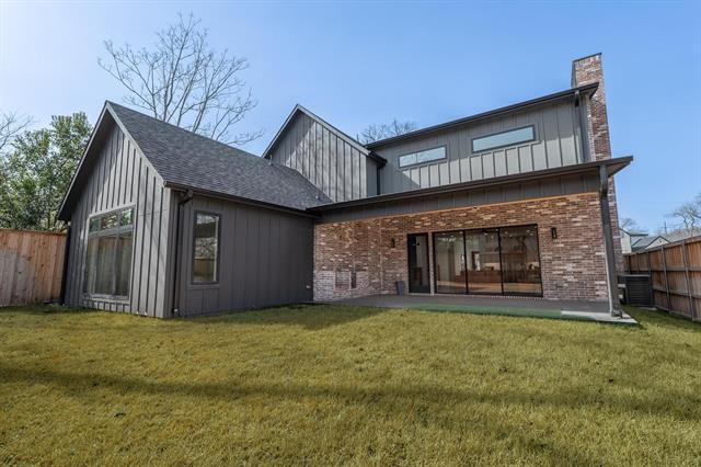 Building Photo - 6988 Bob O Link Dr