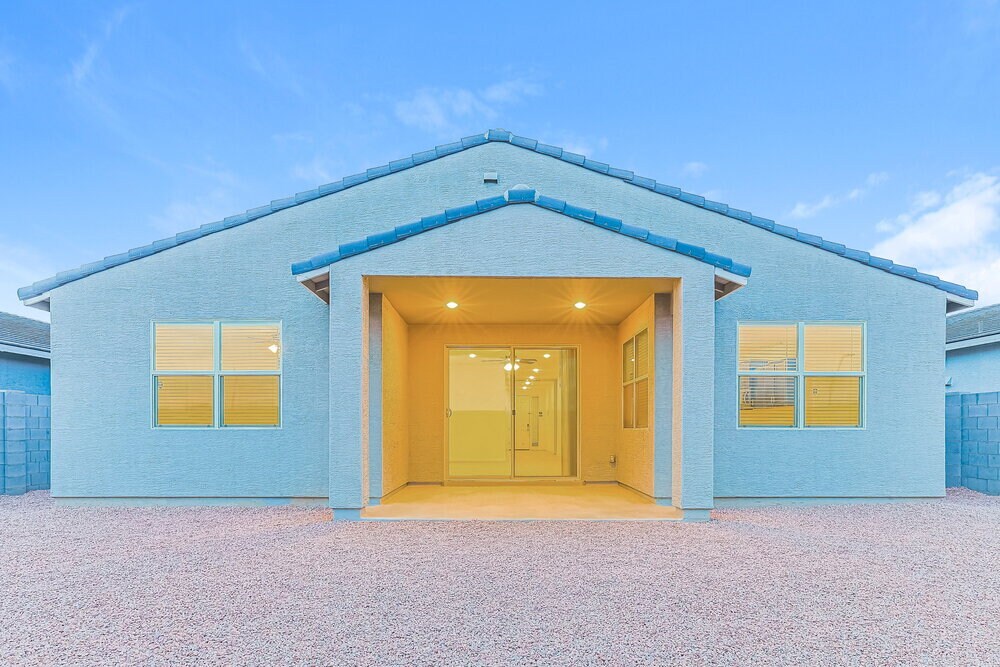 Building Photo - 4576 W Hannah St