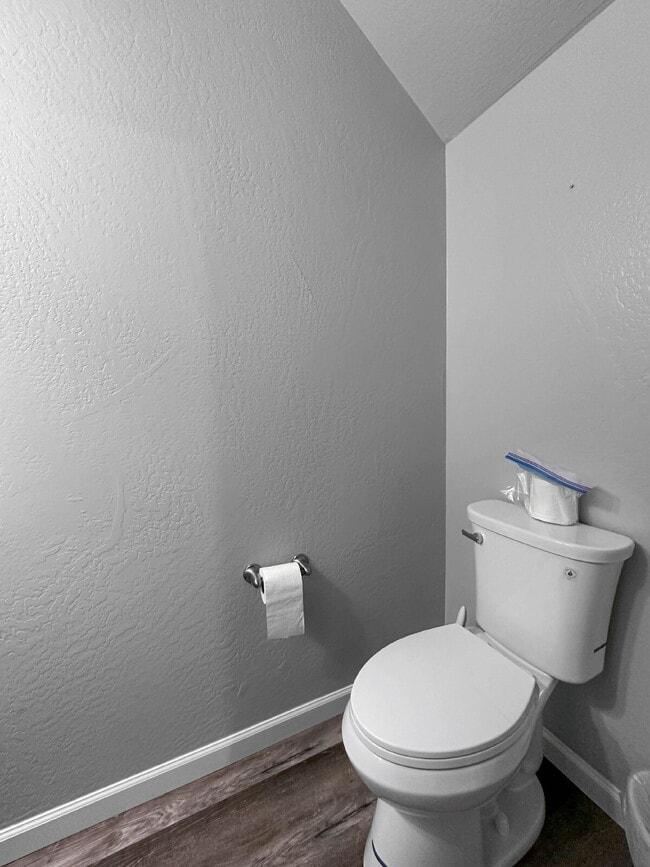 Building Photo - 190 Rivers Edge Dr