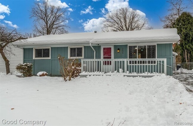 Primary Photo - 2829 Wall St