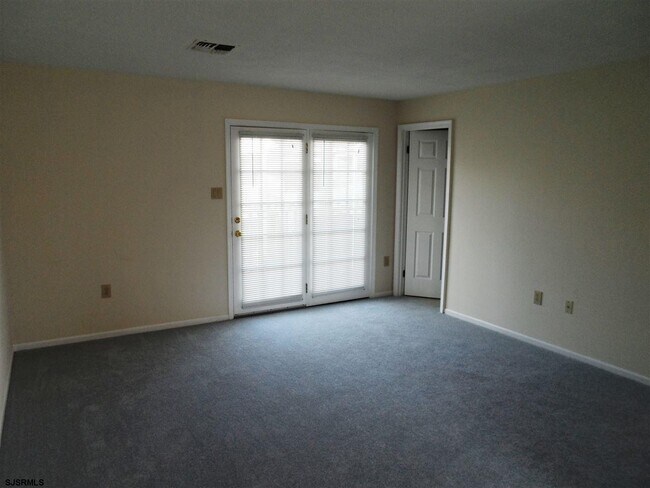 Building Photo - 12 Galleon Ct