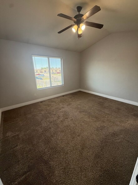 Building Photo - 8457 Granite Ct