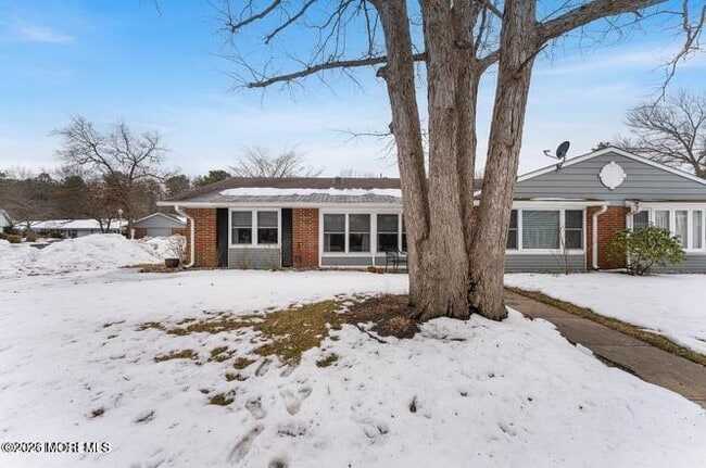 Building Photo - 449A Cheshire Ct