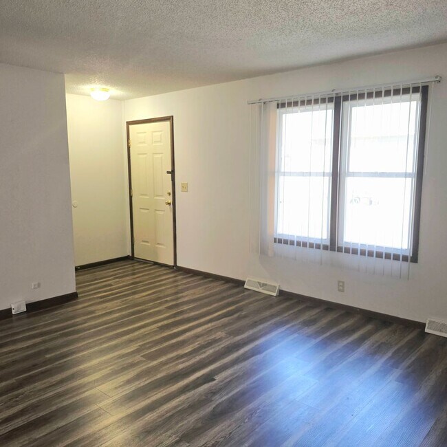 Building Photo - Cairo-1430/1432