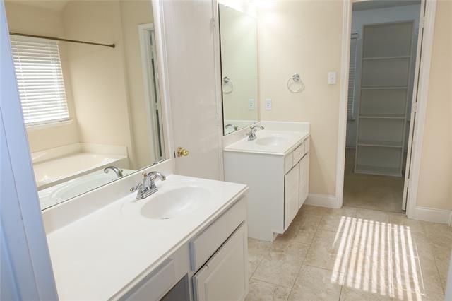 Building Photo - 4419 Malvern Hill Rd