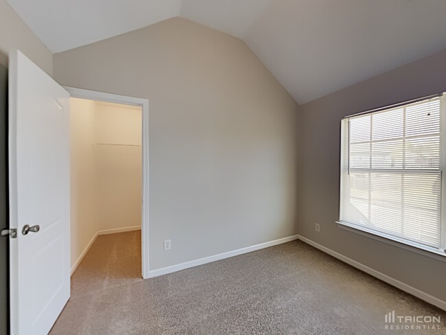 Building Photo - 6469 Snowden Dr