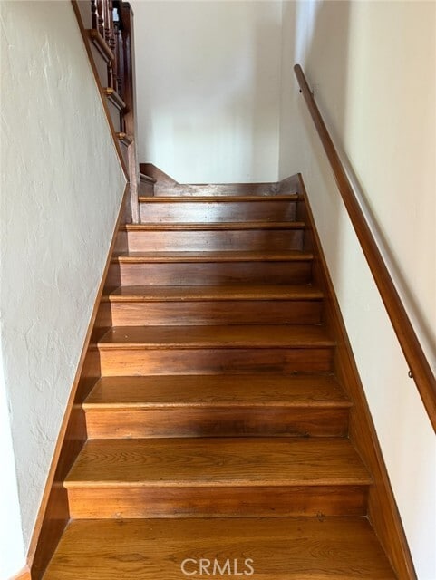 Building Photo - 405 W Brookdale Pl