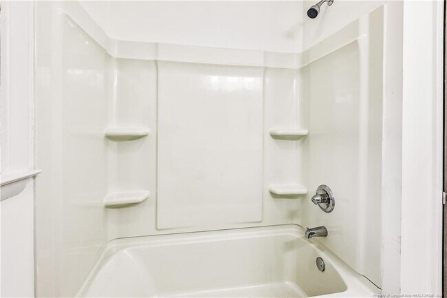 Building Photo - 909 Kaywood Dr