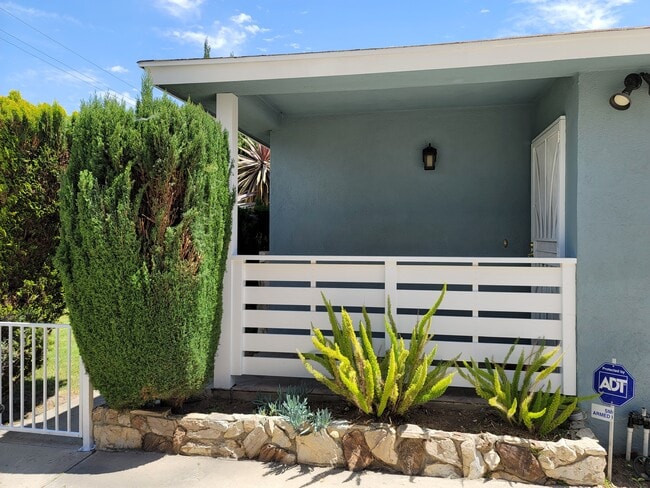 ENTRANCE PORCH - 2604 Graham Ave