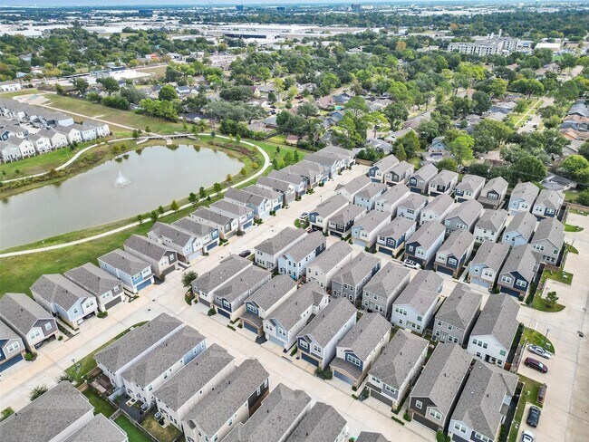 Building Photo - 3118 Cloud Forest Ln