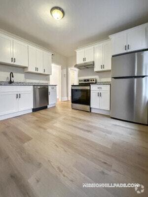 Building Photo - 55 Hollander St