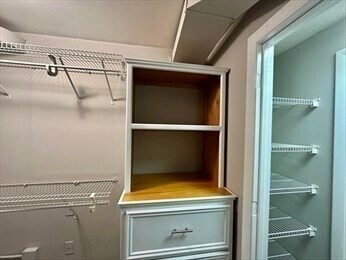 Building Photo - 224 Walnut St