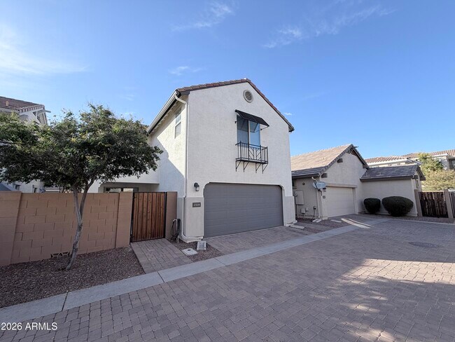 Building Photo - 2518 E Boston St