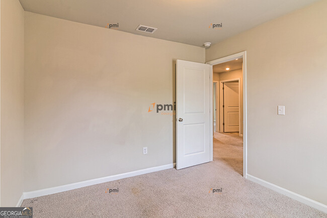 Building Photo - 1710 Hannah Ct