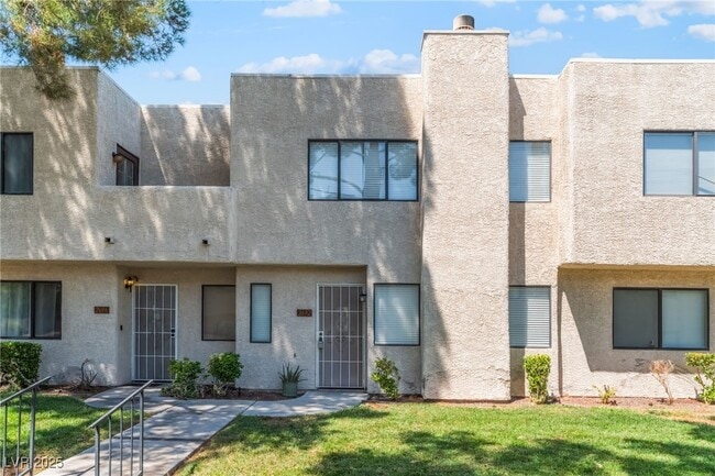 Primary Photo - 2692 Matogroso Ln