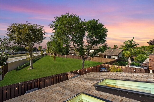 Building Photo - 7136 SW 105th Ct