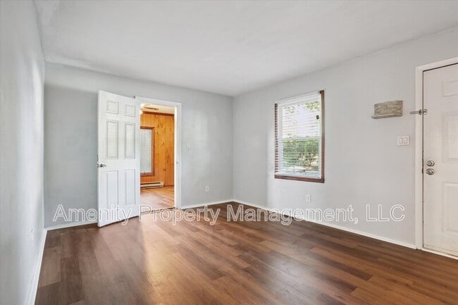 Building Photo - 12 Northampton Dr