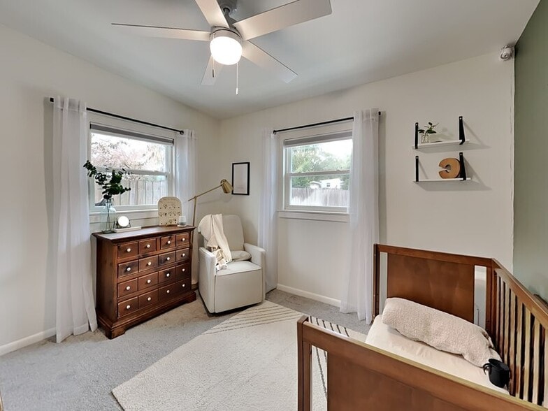 Building Photo - 612 Ridgewood St