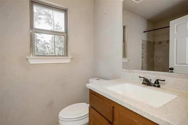 Building Photo - 10685 Royal Cavins Dr