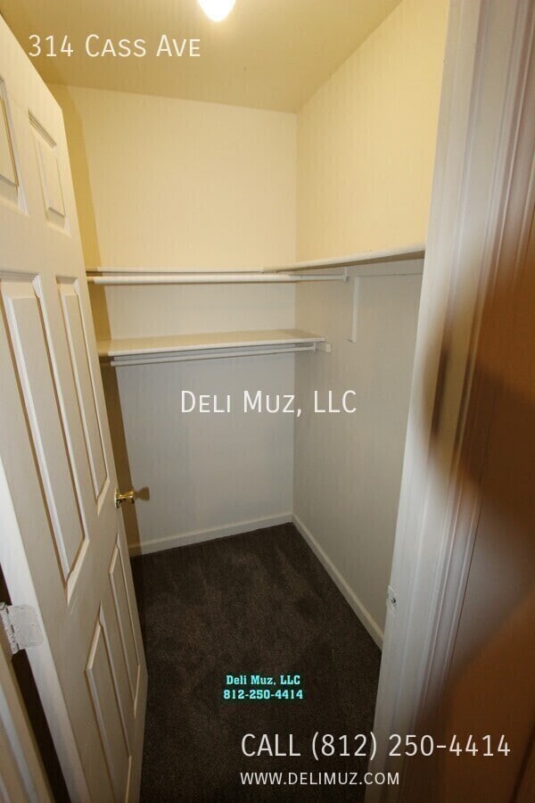 Building Photo - 314 Cass Ave