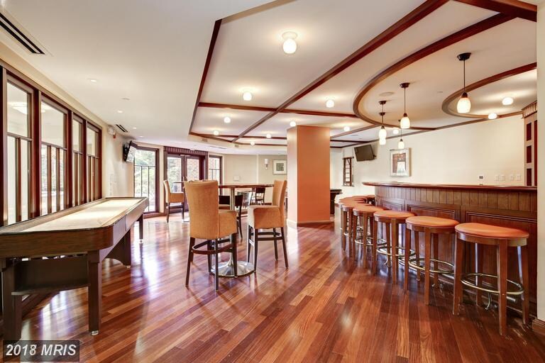 Building Photo - 1391 Pennsylvania Ave SE