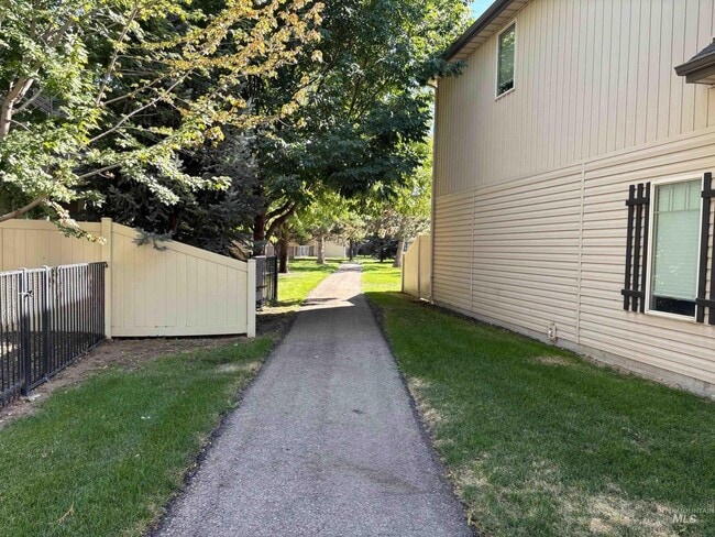 Building Photo - 8867 W Evening Star Ln