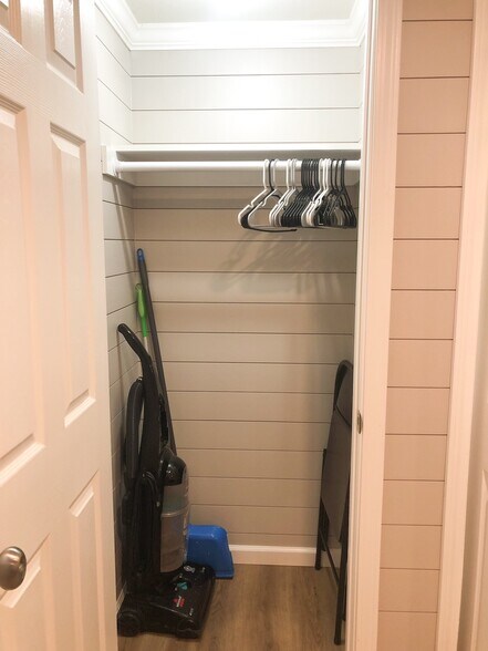 Building Photo - 1314 Golf Links Rd