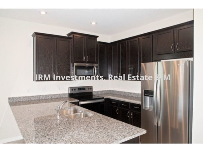 Building Photo - Brand New 3 bedroom townhome in Waterbrook